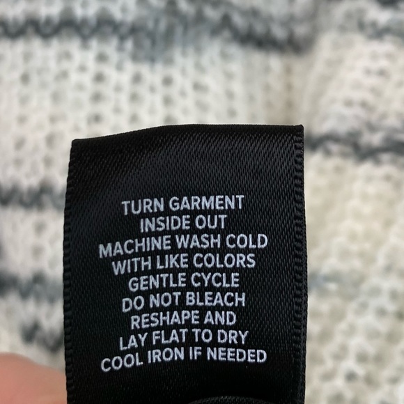 Torrid Open Knit Mock Neck Turtleneck Sweater L 12 - Picture 5 of 7